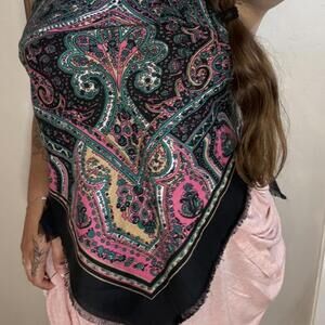 American Vintage Women's Multi and Black Scarf-wrap